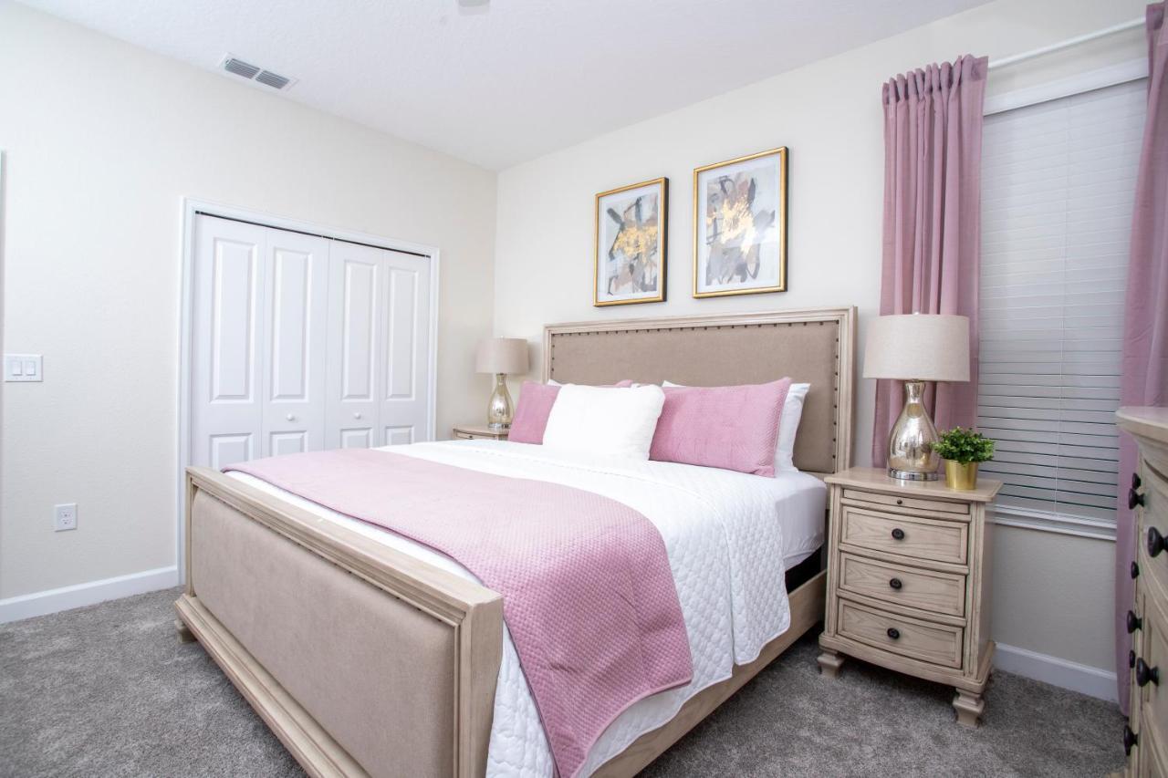 Holiday home Gorgeous 5 Bd Single Family Close To @ Storey 2734 *